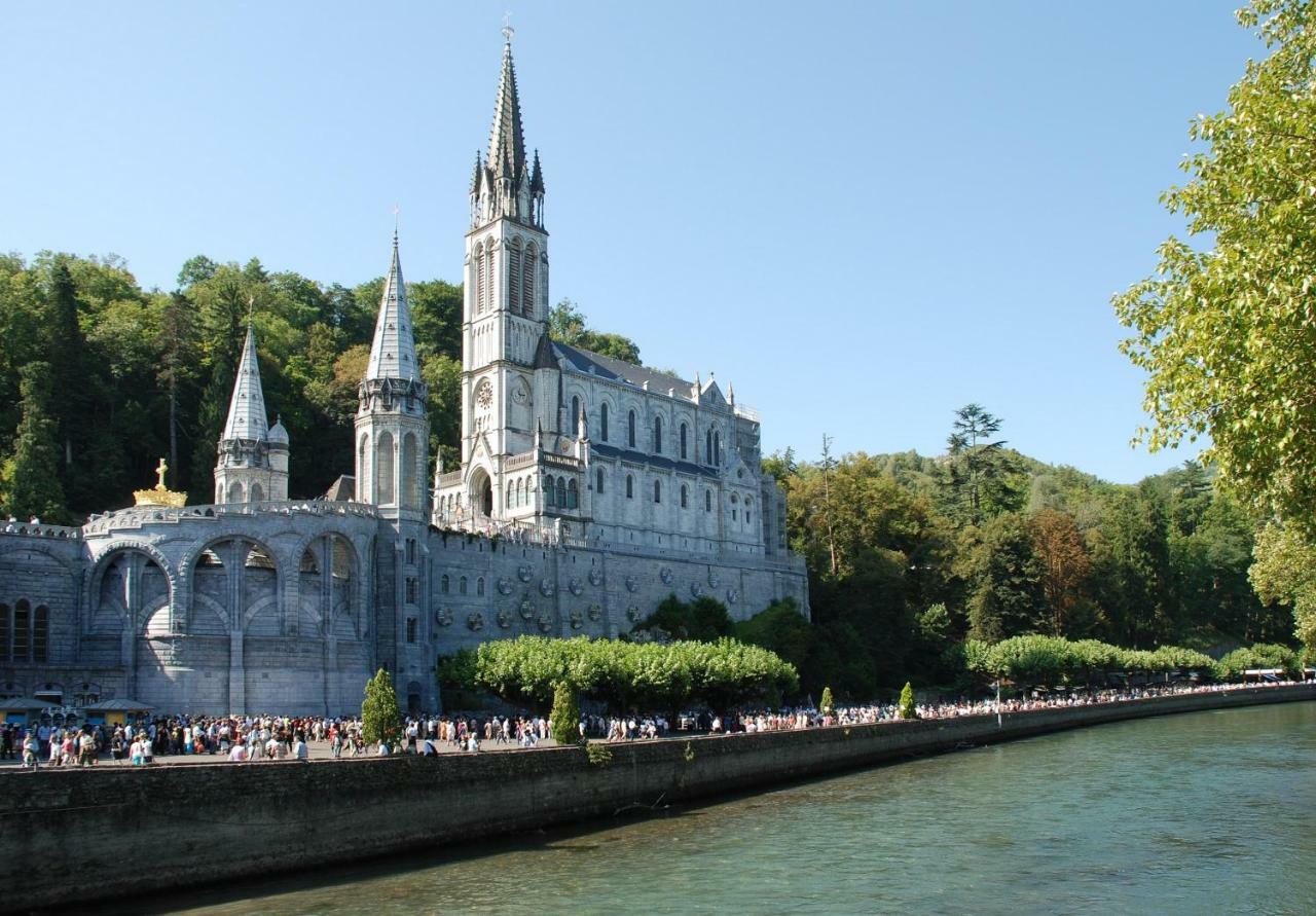 Decouvrir Lourdes Apartment Luaran gambar